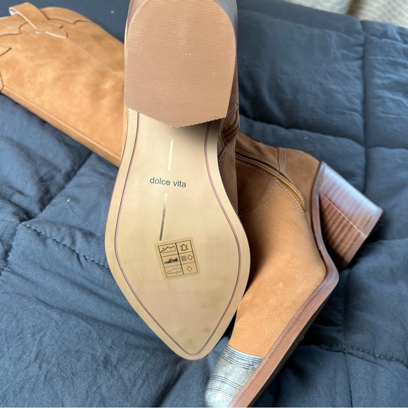 NWB. Dolce Vita Kamryn Women’s Boots - Picture 6 of 13